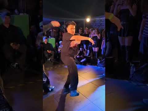 Viic & Rex vs Coyo & Robin