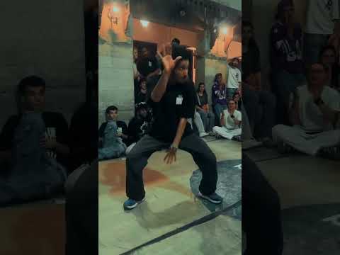 Come on 🫵💥 second round in hiphop 7 to smoke battle 🔥🔥🌪️ ‏@worldgrooveconnection ‏#hiphop #dance