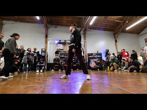 Mia Flow vs Rascal Randi