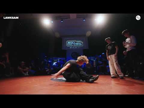 Sasha & Flakes vs Uncontrolled Substance