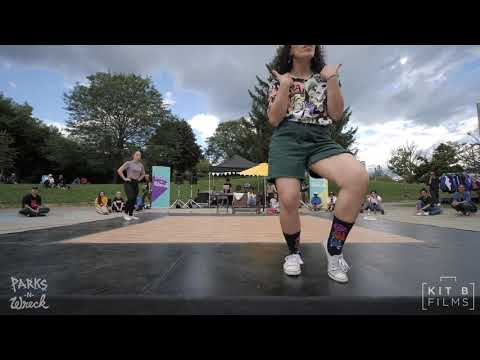 Annie vs Le Geek