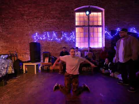 Katie J vs Intricate