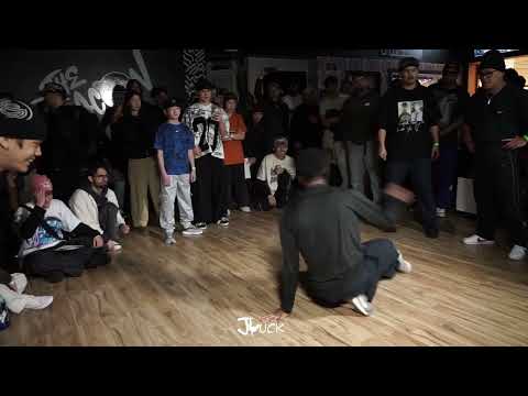 Stray Path vs Birth of Movement