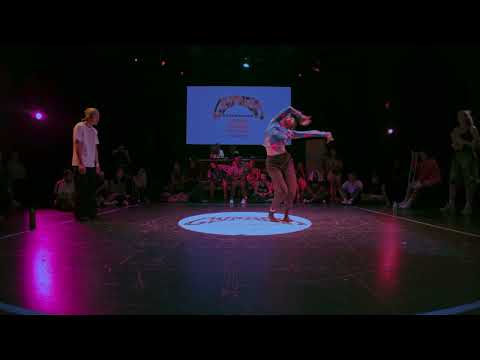 Ivukuchi vs Chantelle