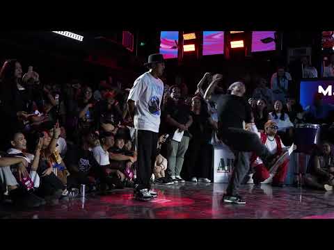 Mayk Mic vs Titan