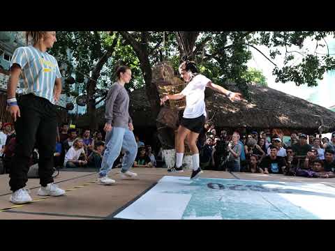 JILOU & VIOLA vs MIKYS & WHITNEY