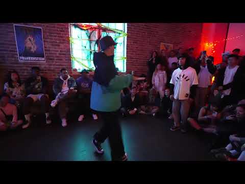 Poppin Touch vs Marty