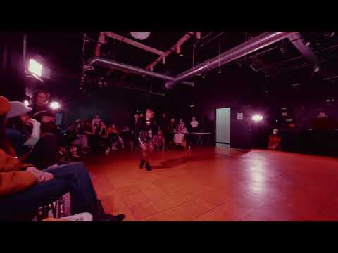 Stardust vs. CruElla