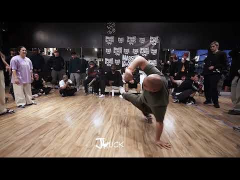 Moto Mayhem vs Full Bloom