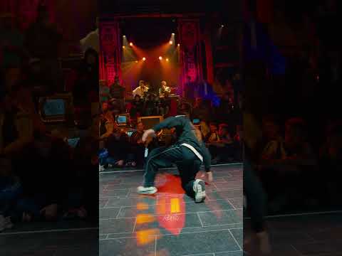 Ugodown Top16 Round at OwerFlow ⚡️ #dance #freestyle #shorts