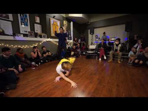 Mikey (SEA) vs. Astro (VanCity)