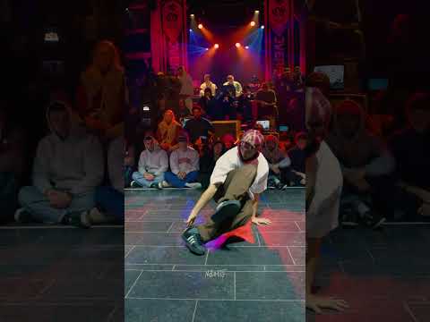Arthur Top4 Round at OwerFlow ⚡️ #dance #freestyle #shorts